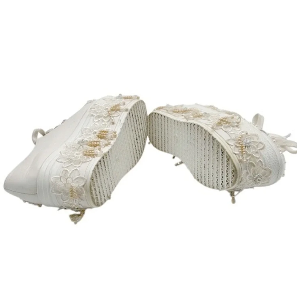 ALANESA Women Bridal White Lace Pearl Embellished Platform Sneakers‎ Size US 6.5
